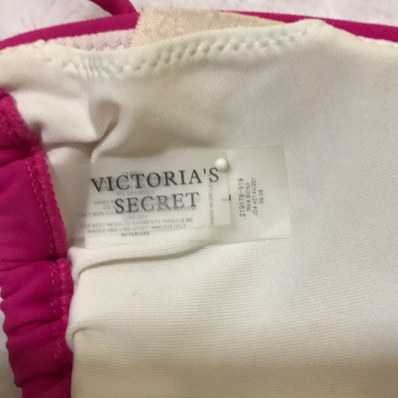 Victoria’s Secret bikini. - Picture 10 of 10